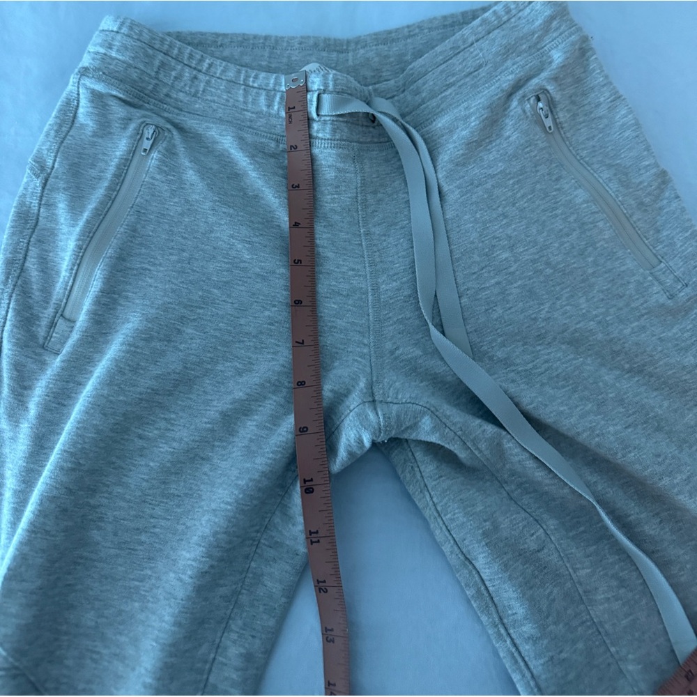 Alo Yoga Urban Moto Sweatpant in Dove Grey Heather - Picture 8 of 9